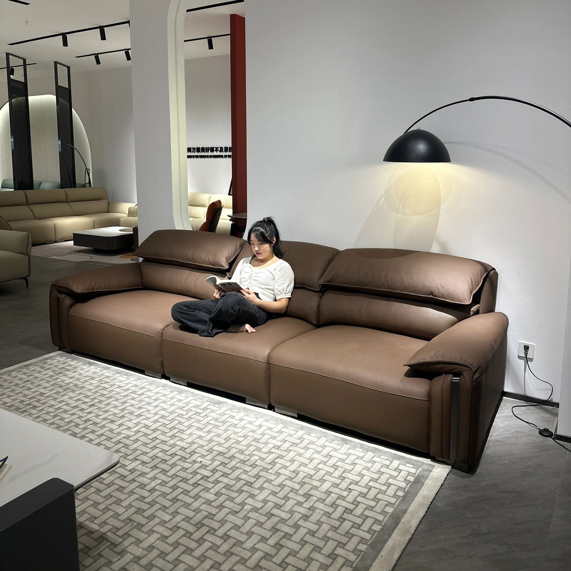 Sofa da thật phong cách Ý Pula Nouvola (V75)