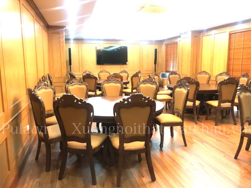 Bàn giao bàn ghế ăn tròn xoay cao cấp cho Cơ quan TW