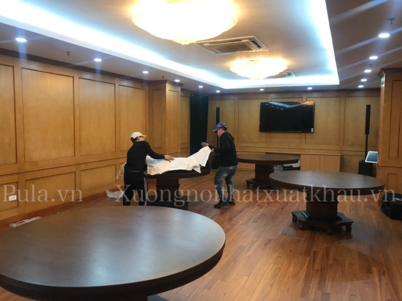 Bàn giao bàn ghế ăn tròn xoay cao cấp cho Cơ quan TW
