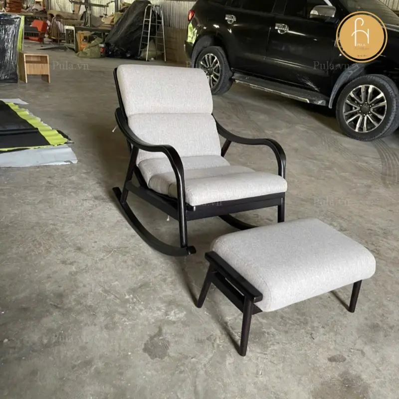 Ghế thư giãn bập bênh Haven tại xưởng Pula 