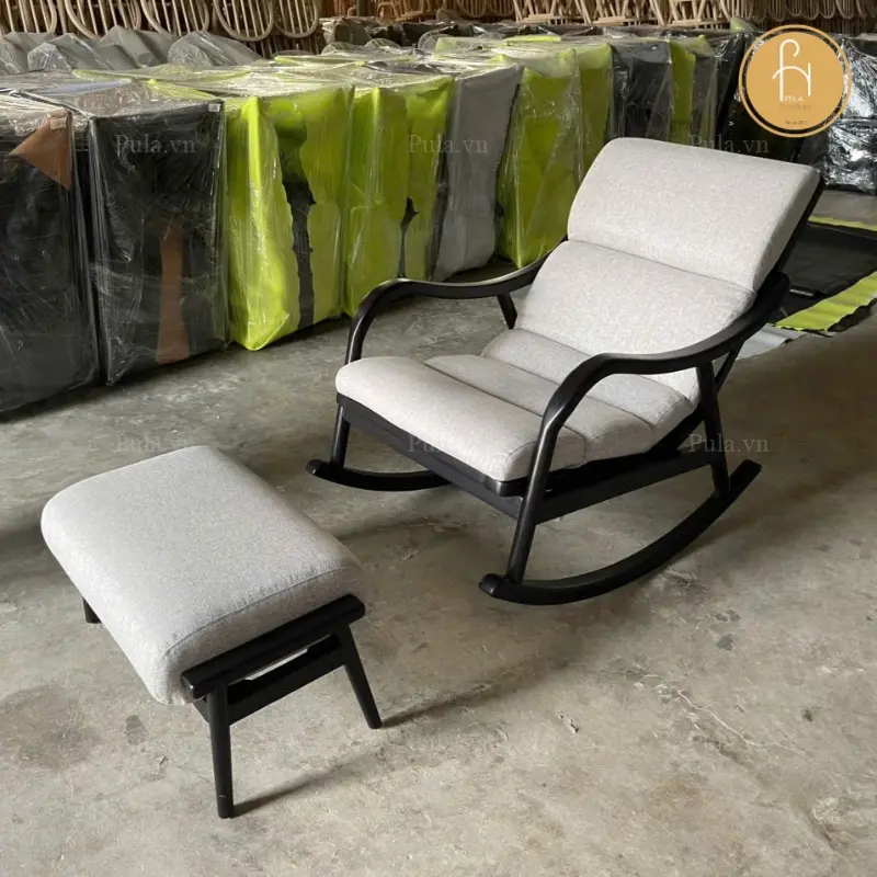 Ghế thư giãn bập bênh Haven tại xưởng Pula 
