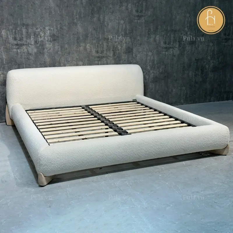 Giường ngủ bọc nỉ phong c&aacute;ch Bắc &Acirc;u PB52 ho&agrave;n thiện tại xưởng Pula