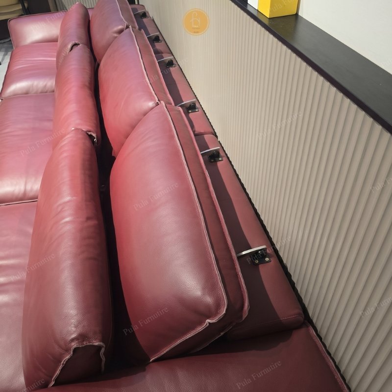 Chi tiết lưng ghế Sofa bọc da b&ograve; cao cấp Revelo (V103)