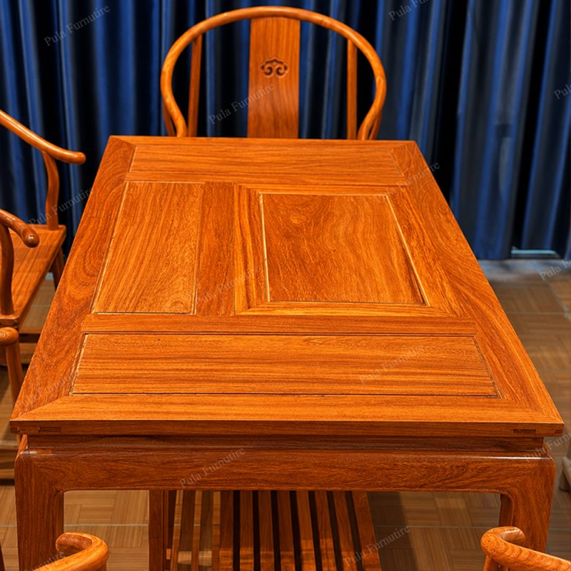 Bàn và ghế khách