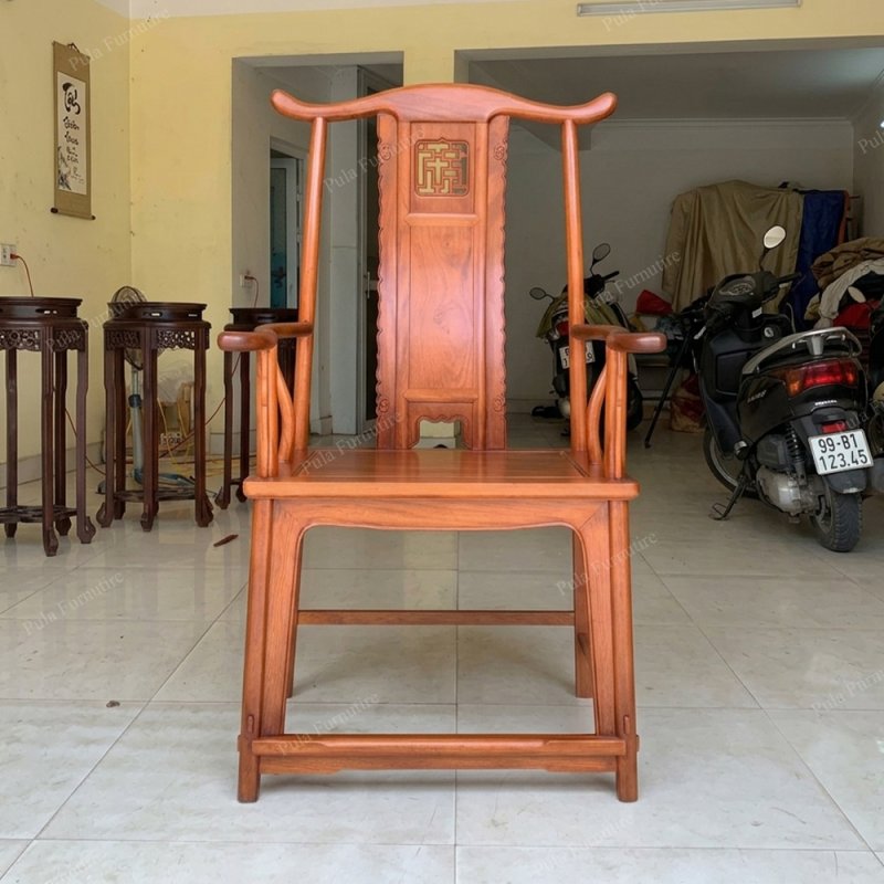 Ghế chủ tứ xuất đầu gỗ Hương GPT02