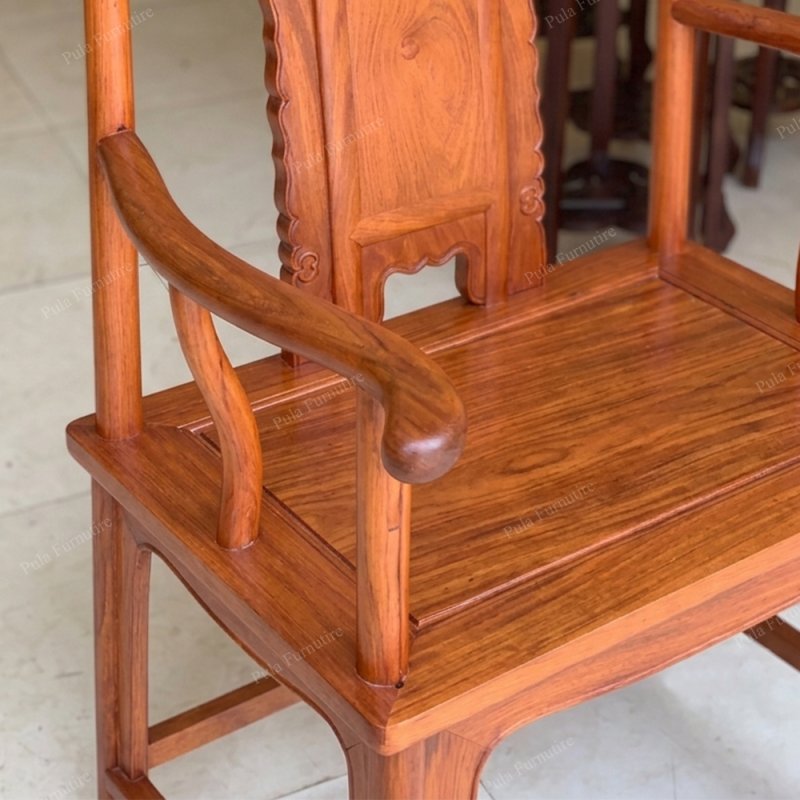 Ghế chủ tứ xuất đầu gỗ Hương GPT02