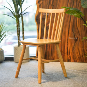 Ghế ăn gỗ tạo không gian ấm cúng cho không gian phòng ăn