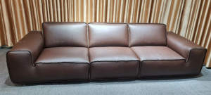 Sofa đóng tại xưởng Pula