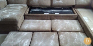 Sofa có vết mốc