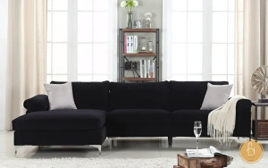 Nên bài trí sofa tại những góc phù hợp tránh ánh nắng trực tiếp