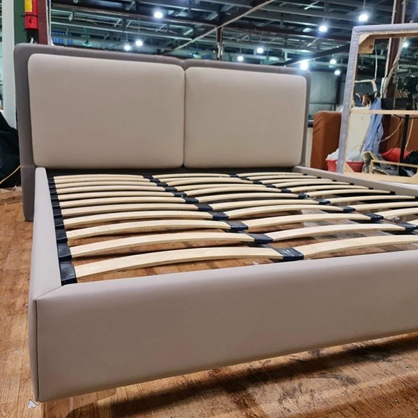 Giường ngủ viền da hiện đại Pula PB21