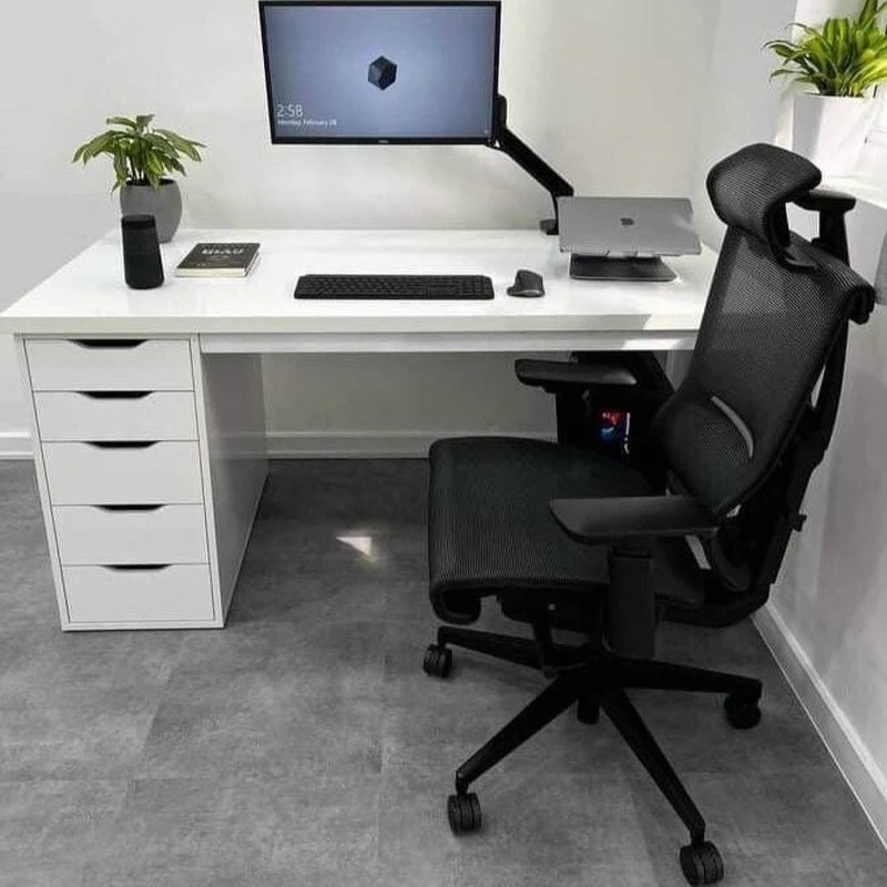 Bàn làm việc Ikea T02