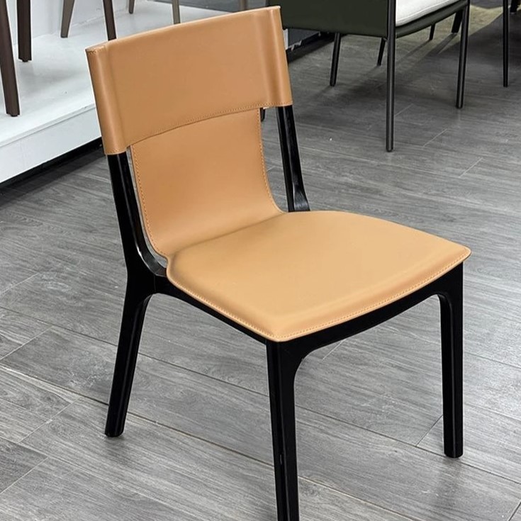 Ghế ăn gỗ bọc da cao cấp Isadora không tay