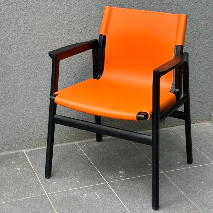 Ghế ăn gỗ bọc da cao cấp Ipanema