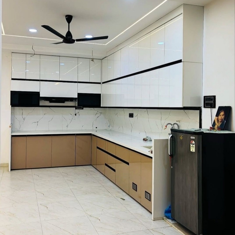 Tủ bếp gỗ công nghiệp cánh Acrylic chữ L PKC29