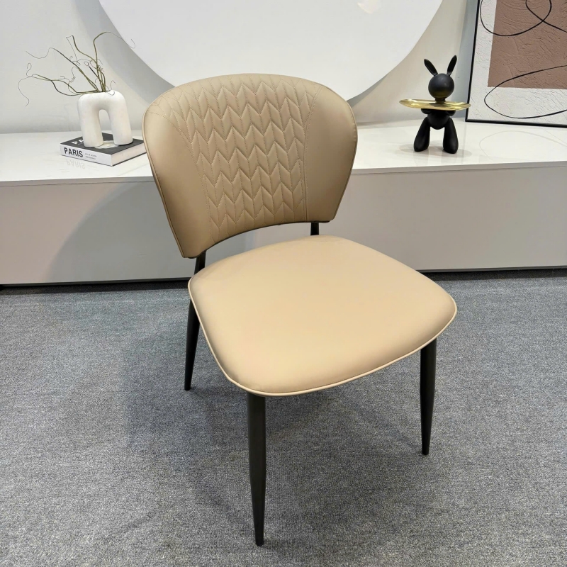 Ghế ăn nhập khẩu bọc da GA11