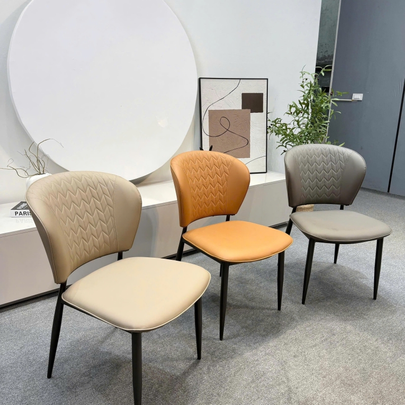 Ghế ăn nhập khẩu bọc da GA11