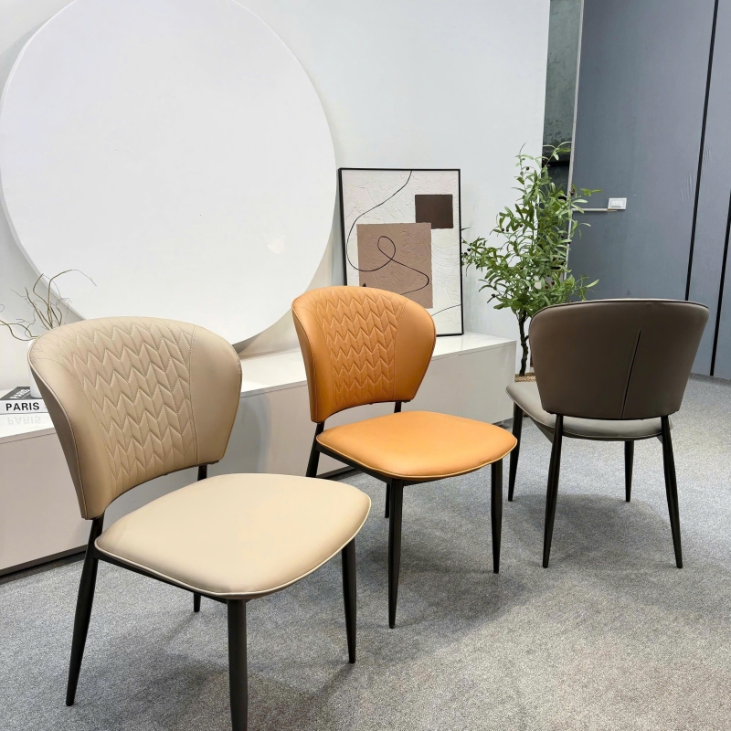 Ghế ăn nhập khẩu bọc da GA11