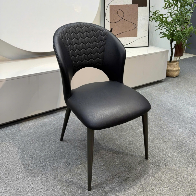 Ghế ăn nhập khẩu bọc da GA12