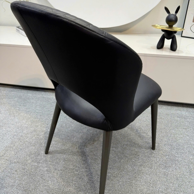 Ghế ăn nhập khẩu bọc da GA12