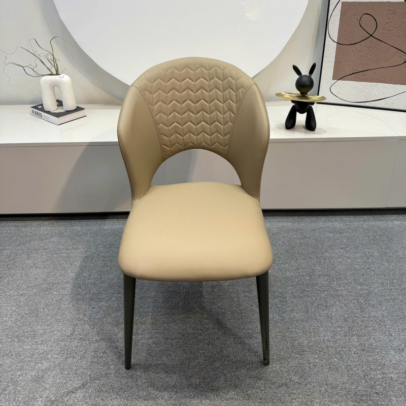 Ghế ăn nhập khẩu bọc da GA12