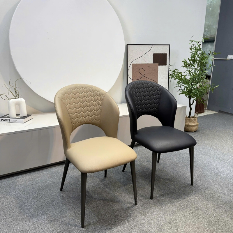 Ghế ăn nhập khẩu bọc da GA12